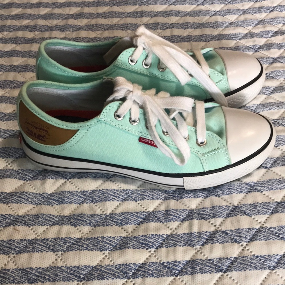 Women’s Levi shoes color teal